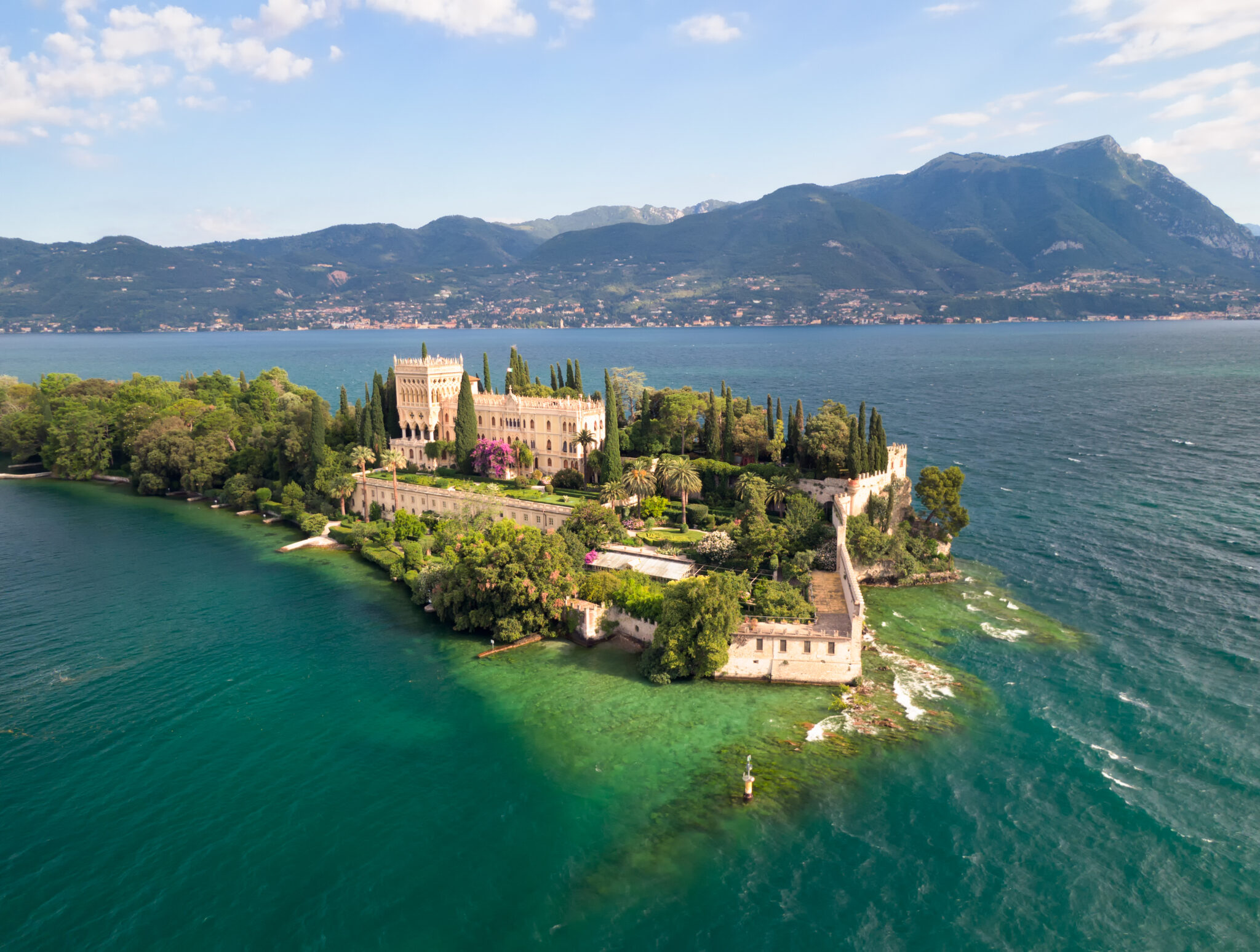 Sirmione: boat tour discovering Lake Garda's islands (3h) - GardaVisit!it