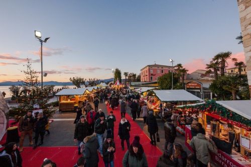 Christmas markets on Lake Garda